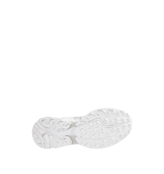 Image 4 of 5 - WHITE - SALOMON XT-Whisper Sneaker featuring chevron lugs, Mud Contagrip, anti-debris mesh, single layer mesh, feather construction, lace pocket, sensiFIT, Molded OrthoLite sockliner, quickLACE and GORE-TEX. 