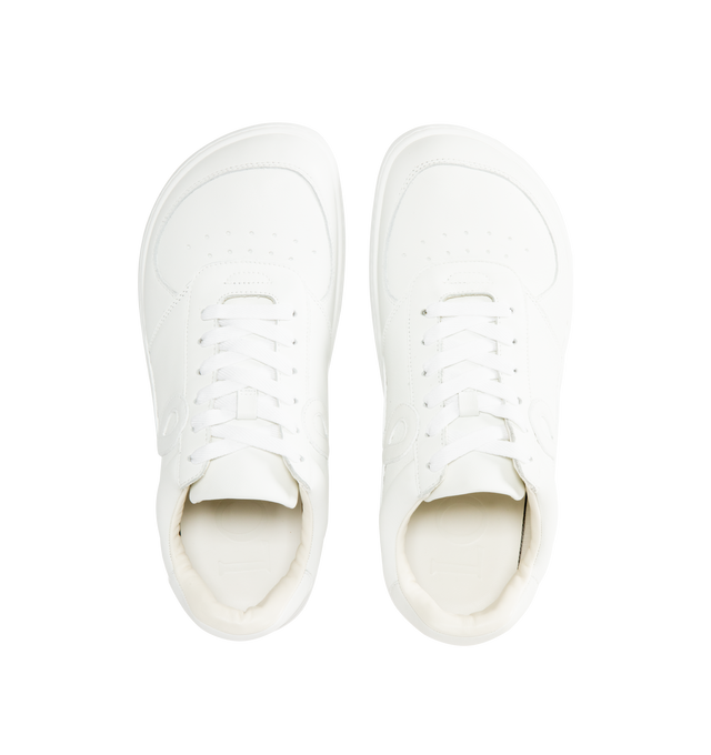 Image 5 of 5 - WHITE - LOEWE Jambo Sneaker in soft grained calfskin featuring a full monochrome look with an asymmetric toe shape, a nappa fussbett, 25mm heel, lace closure, L monogram at the side, embossed LOEWE on the heeltab and Anagram-embossed rubber cupsole. Calfskin. Made in Italy. 