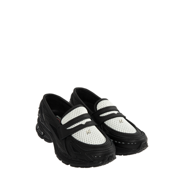 Image 2 of 5 - BLACK - NEW BALANCE 1906L Sneaker featuring a classic penny loafer shape, open holed mesh upper, curvilinear synthetic overlays, 860v2 sole unit, segmented ABZORB SBS pods at the heel and N-ergy outsole.