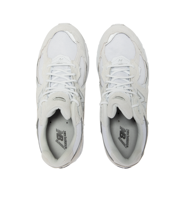 Image 5 of 5 - WHITE - NEW BALANCE 2002DX Sneaker featuring ABZORB midsole, ABZORB SBS heel cushioning, N-ergy Technology for shock absorption, Stability Web outsole technology, GORE-TEX waterproof fabric and suede and mesh upper. 