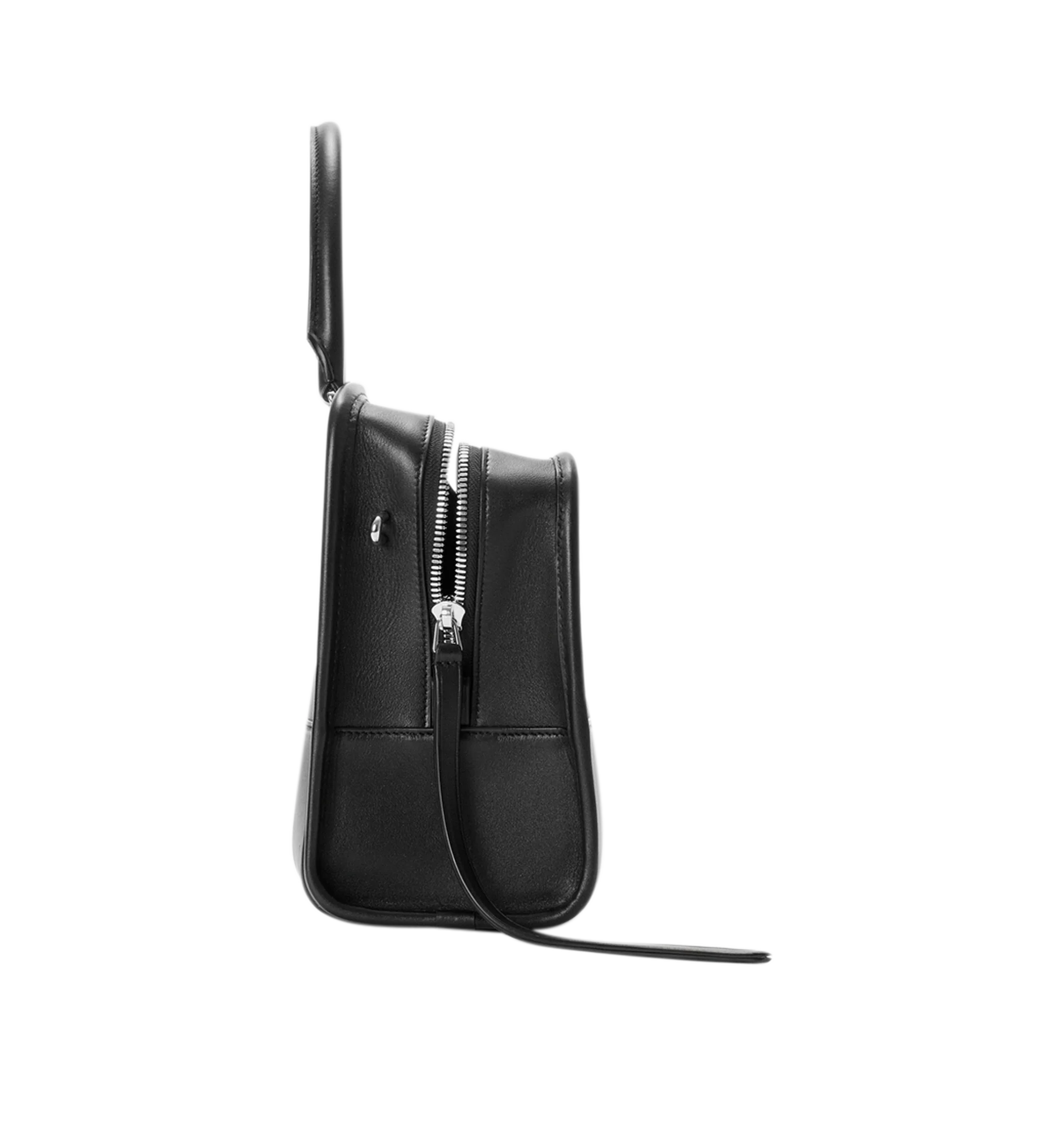 Image 5 of 14 - BLACK - Loewe Women's Medium Amazona 180 Bag is crafted from woven nappa calfskin and features a relaxed silhouette inspired by one of the house's iconic designs. Designed with a single Toron top handle and removable shoulder strap, it can be carried by hand, over the shoulder, or crossbody. A concealed magnetic closure, zip fastening with dual leather pullers, two compartments, an internal flat pocket, and a side D-ring provide functional organization. Finished with palladium-tone hardware,