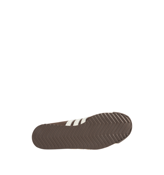 Image 4 of 5 - BROWN - ADIDAS Italia 60S Sneaker featuring regular fit, lace closure, leather upper, leather lining, rubber outsole, signature archive gold 'adidas Italia' branding and deconstructed lining effect.