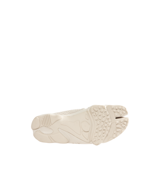 Image 4 of 5 - WHITE - NIKE Air Rift Shoe featuring mixed textile upper, hook-and-loop straps, Nike Air unit in the heel, foam midsole and rubber detailing on the outsole with rugged tread.