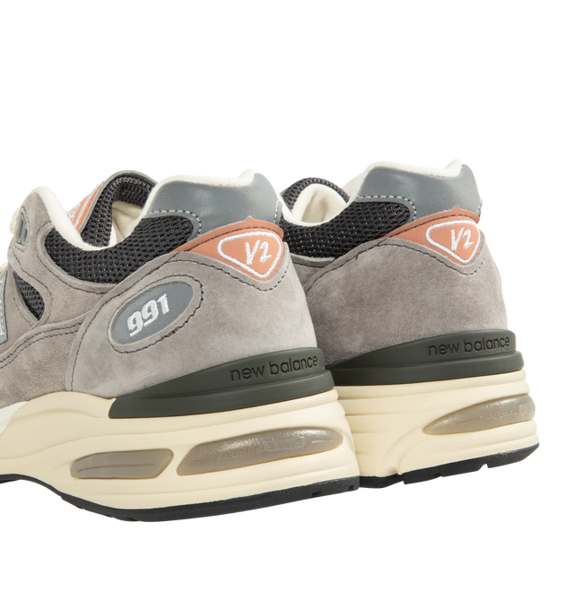 Image 3 of 5 - GREY - NEW BALANCE Made in UK 991v2 Sneaker featuring pigsuede and synthetic overlays, nylon mesh, FuelCell foam, ENCAP midsole cushioning combines lightweight foam with a durable polyurethane rim, semi-translucent ABZORB SBS pods, N logo features debossed line details, reflective details and embroidered v2 tongue branding.