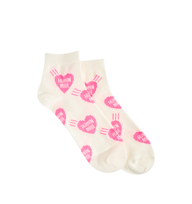 Image 1 of 2 - PINK - HUMAN MADE Heart Socks featuring short length, soft, comfortable cotton blend, all-over heart logo patter, ribbed top cuff and jacquard weave logo. 47% cotton, 20% nylon, 20% acrylic, 11% polyester, 2% spandex.