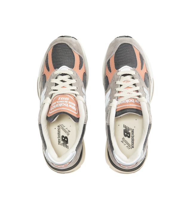 Image 5 of 5 - GREY - NEW BALANCE Made in UK 991v2 Sneaker featuring pigsuede and synthetic overlays, nylon mesh, FuelCell foam, ENCAP midsole cushioning combines lightweight foam with a durable polyurethane rim, semi-translucent ABZORB SBS pods, N logo features debossed line details, reflective details and embroidered v2 tongue branding.