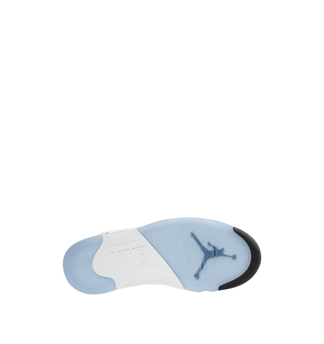 Image 4 of 5 - WHITE - JORDAN Air Jordan 5 Retro OG Sneaker featuring real and synthetic leather mix with textiles on the upper, Nike Air technology, foam midsole and rubber in the outsole.