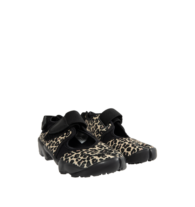 Image 2 of 5 - BLACK - NIKE Air Rift Sneaker featuring textile upper, hook-and-loop straps, Nike Air unit in the heel, foam midsole and rubber detailing on the outsole.