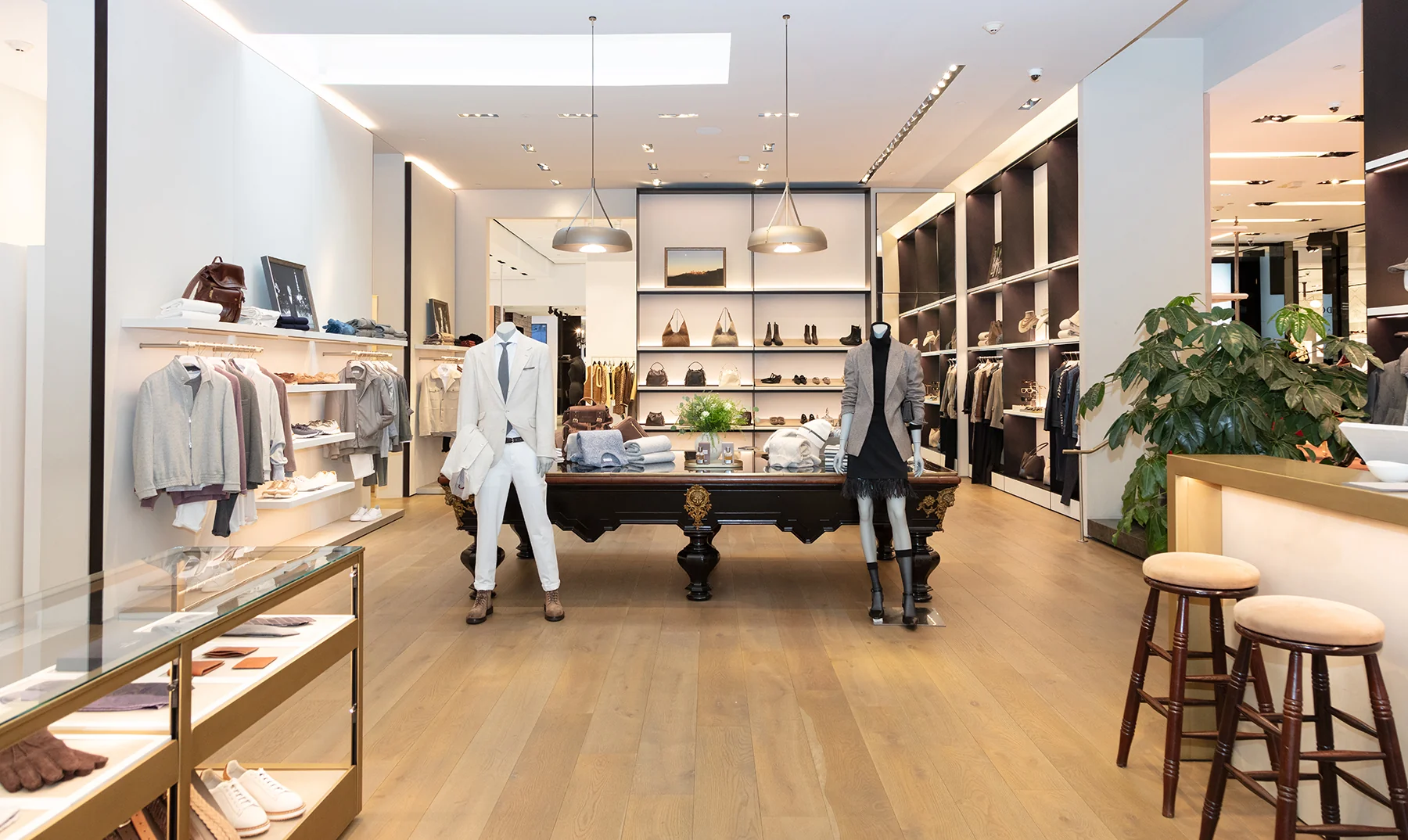 Brunello Cucinelli shop at Cheap Luxury Handbag Shop Manhasset