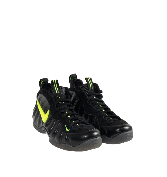Image 2 of 5 - BLACK - NIKE Air Foamposite Pro Sneaker featuring Foamposite upper that molds to your foot, full-length and heel Zoom Air cushioning, foam midsole and rubber outsole with herringbone tread. Made in Indonesia.