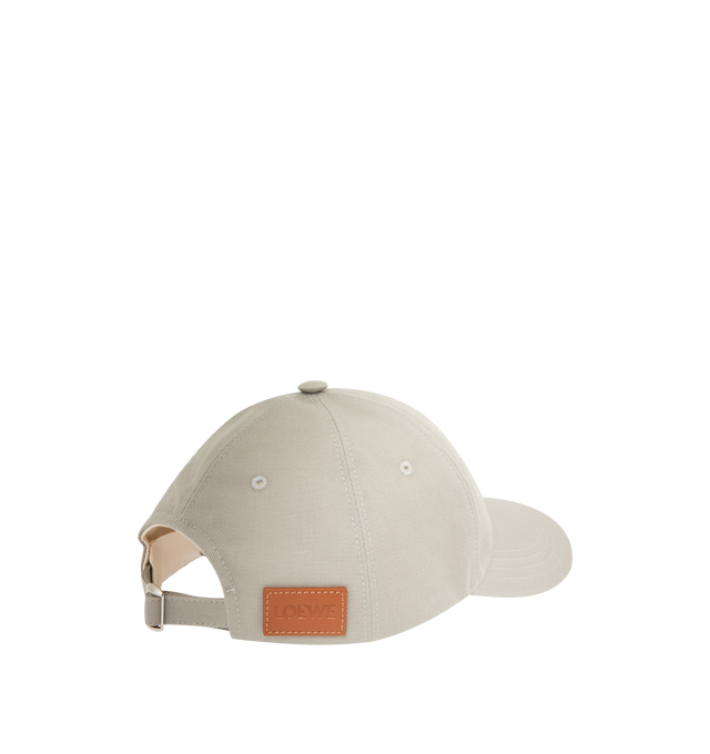 Image 3 of 3 - GREY - LOEWE L Patch Cap in cotton canvas with a LOEWE L embroidered patch, adjustable strap with metal slider, cotton canvas lining and LOEWE embossed calfskin patch. Cotton. Made in Italy.