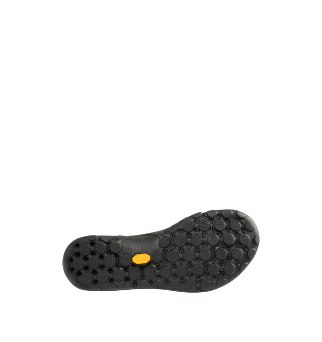 Image 4 of 5 - GREY - NEW BALANCE MT10T Shoe featuring suede and mesh upper, deconstructed ballerina-esque upper, ultra-lightweight feel with a rugged, outdoor-inspired aesthetic and Vibram outsole.