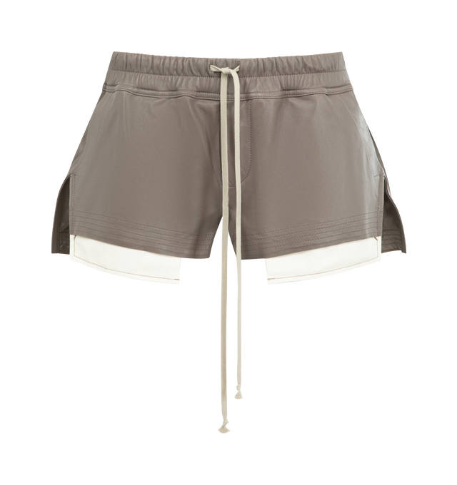 Image 1 of 3 - GREY - RICK OWENS Fog Boxers featuring drawstring at elasticized waistband, two-pocket styling, mock fly, exposed pocket lining at cuffs, vented outseams and plain-woven cotton lining. 100% lambskin. Lining: 100% cotton.