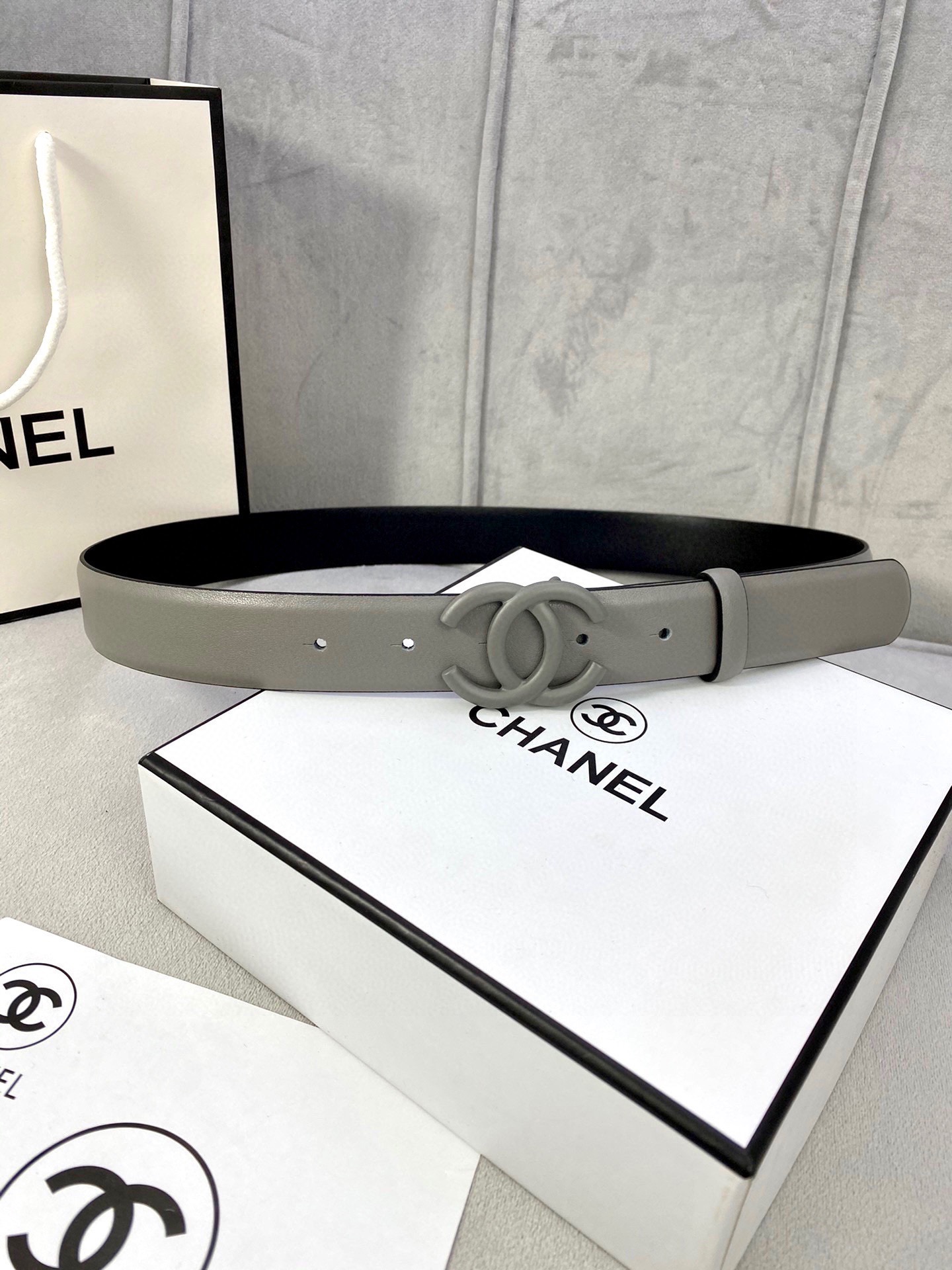 Chanel-Classic-CC-Logo-Gray-Leather-Belt-30MM
